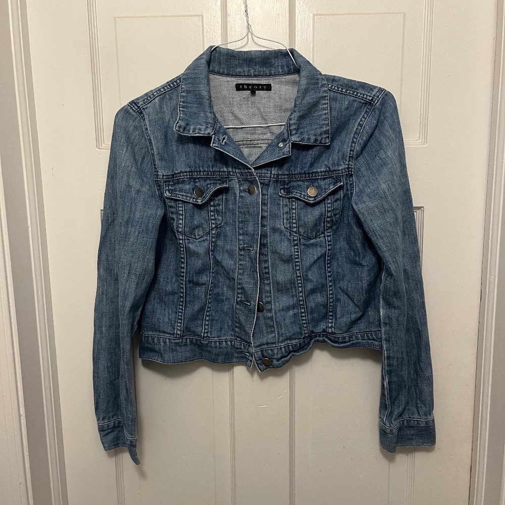 Women's Theory Jean Jacket Size Medium